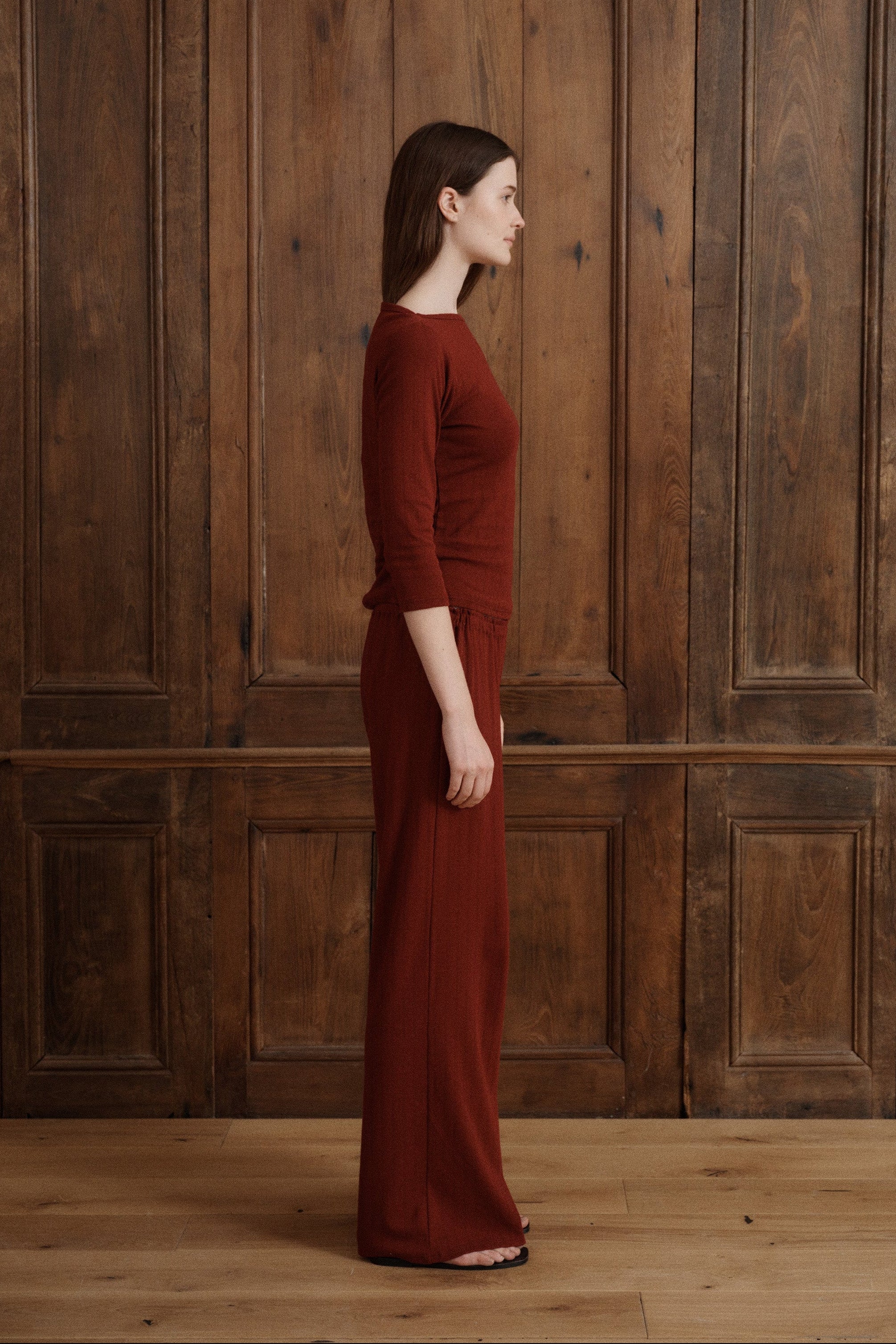 Merlot 100% cotton pointelle pants designed with a relaxed fit and straight-leg silhouette. - VIR VITA
#color_merlot