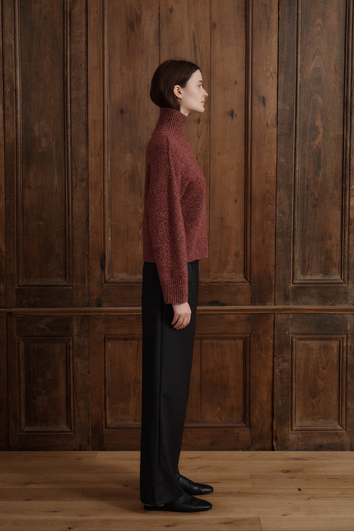 A soft cashmere knit in a rich burgundy hue, designed with a high ribbed neck, relaxed fit, and substantial ribbed cuffs and hem. - VIR VITA
#color_pomegranate