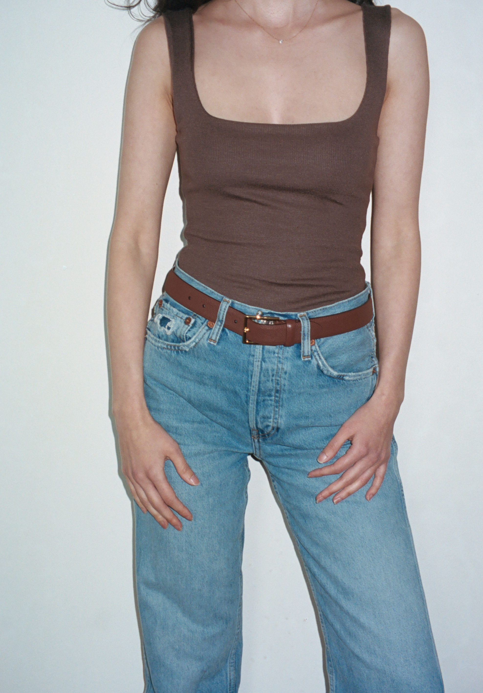 
Female model wearing brown square neck top inspired by 90s style - VIR VITA

#color_chestnut