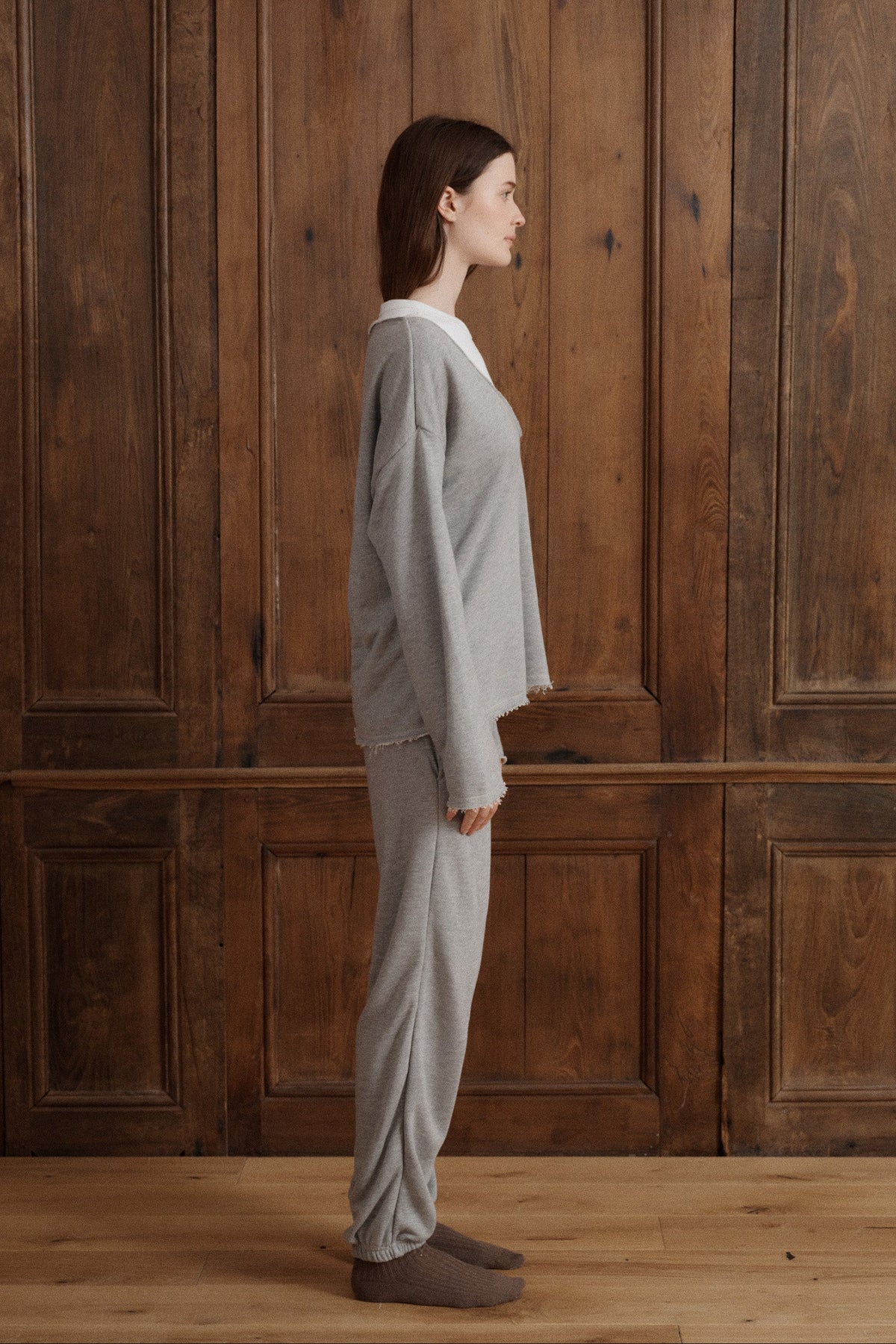 Women’s heather grey cotton joggers with a comfortable elastic waist and relaxed tapered leg.  - VIR VITA
#color_heather grey