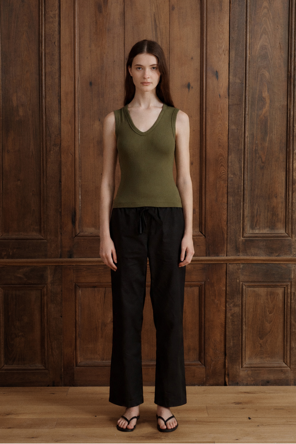Fitted moss green scoop neck tank top for women in a minimalist sleeveless silhouette. - VIR VITA
#color_moss